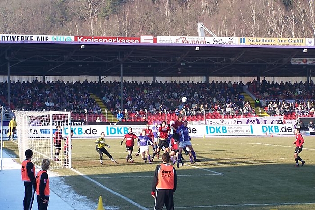 Aue-Burghausen 1:1