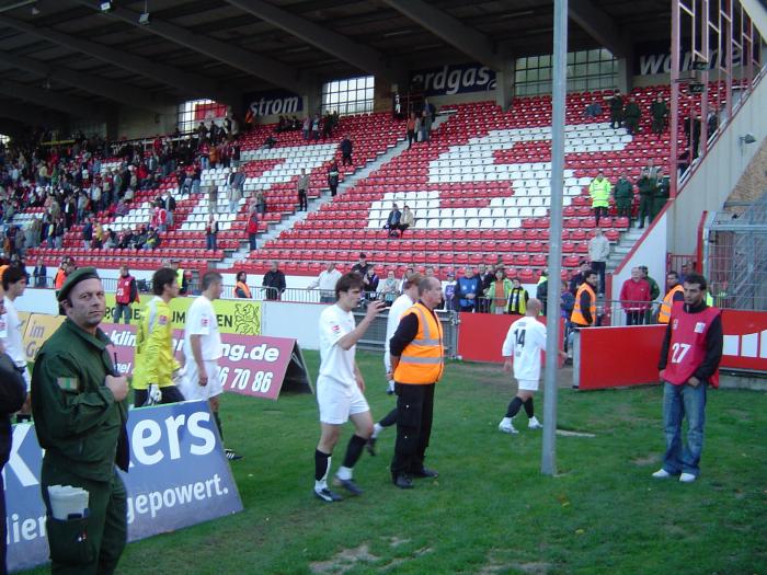 32 auf dem Weg zu den Fans