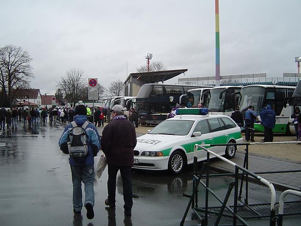 02 kurz vorm Stadion