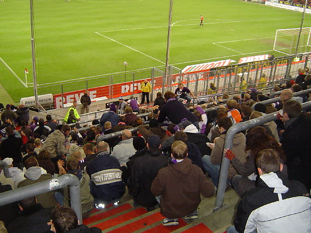 19 Hinsetzen