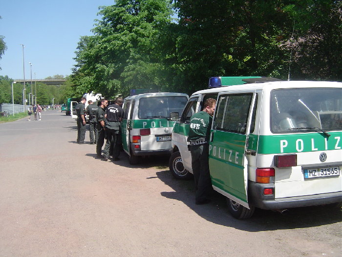 11 Begrüßung Teil 2