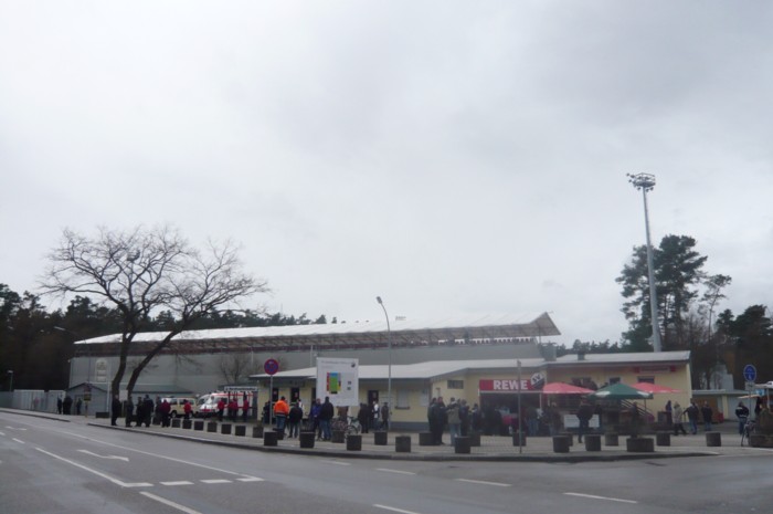 Eingang Hardtwaldstadion