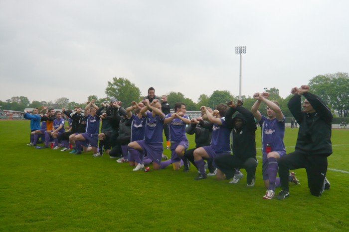 War auch in Bremen Pflicht - die gekreuzten Hämmer