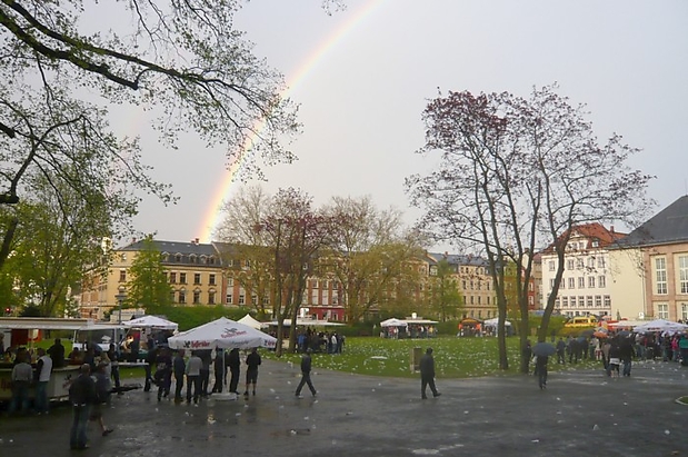 Gegen 20.00 Uhr beim Regen leerte sich der Stadtgarten