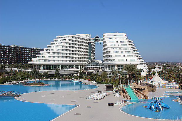 60. Miracle Hotel-694 Zimmer