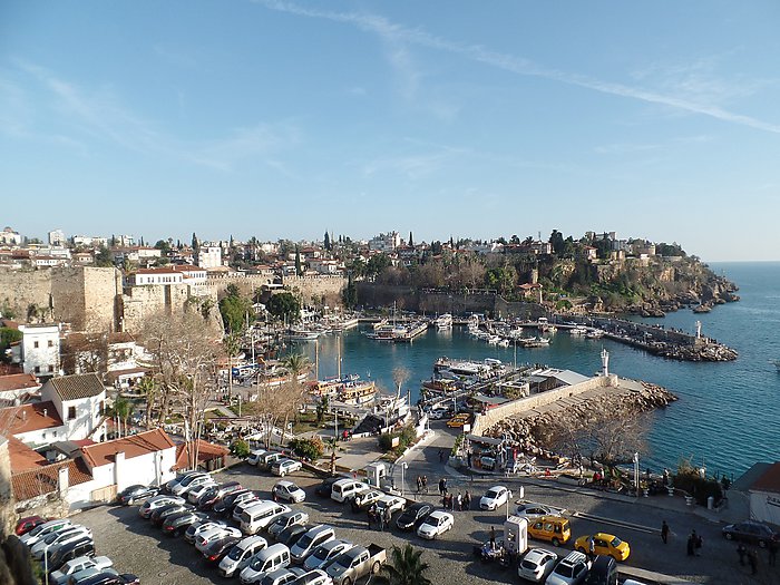289-Die Altstadt und der Hafen von Antalya sind ideal zum Bummeln und Geniesen.
