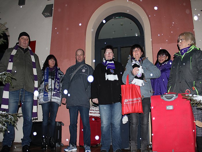 01.In Stollberg am Bahnhof um 3.26 Uhr - warten auf den Bus aus Aue